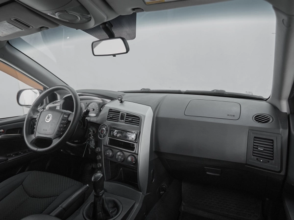 SsangYong Kyron, I Рестайлинг фото №9