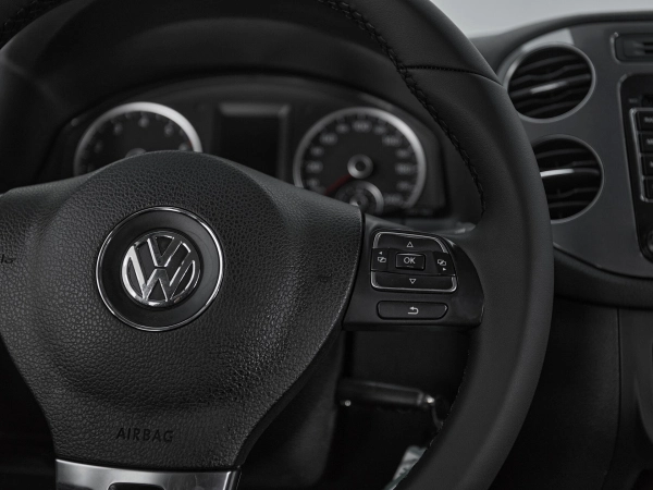Volkswagen Tiguan, I Рестайлинг фото №12