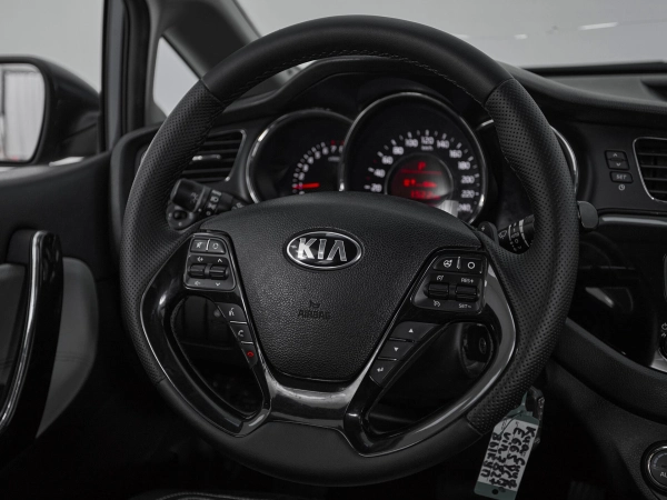 Kia Ceed, II фото №10