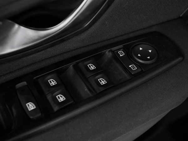 Renault Fluence, I фото №11