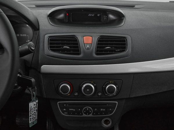 Renault Fluence, I фото №13