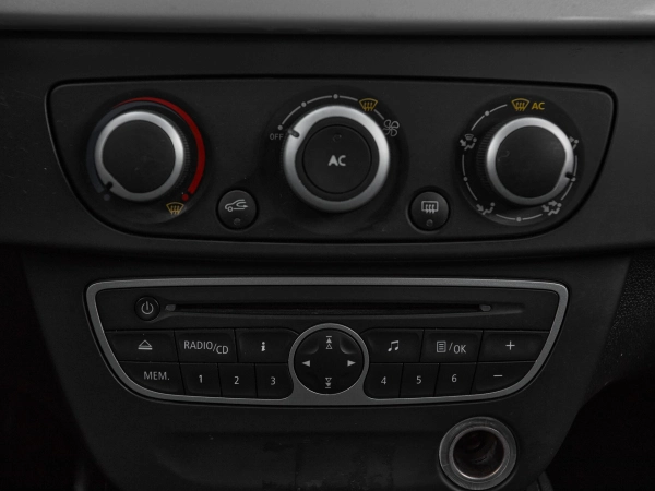 Renault Fluence, I фото №14