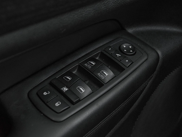 Jeep Grand Cherokee, IV (WK2) фото №14