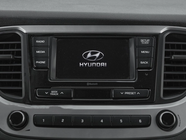 Hyundai Solaris, II фото №14