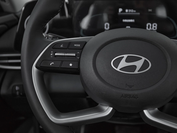 Hyundai Elantra, VII (CN7) Рестайлинг фото №12