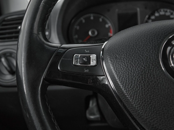 Volkswagen Polo, V Рестайлинг фото №11