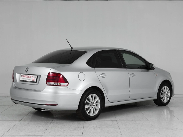 Volkswagen Polo, V Рестайлинг фото №6