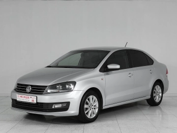 Volkswagen Polo, V Рестайлинг 2015 Highline 15-18 фото