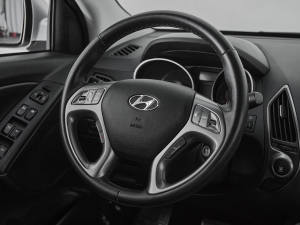 Hyundai ix35, I Рестайлинг фото №10