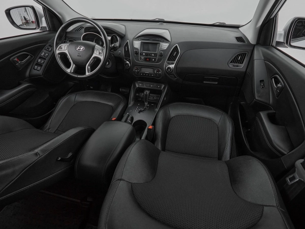 Hyundai ix35, I Рестайлинг фото №9