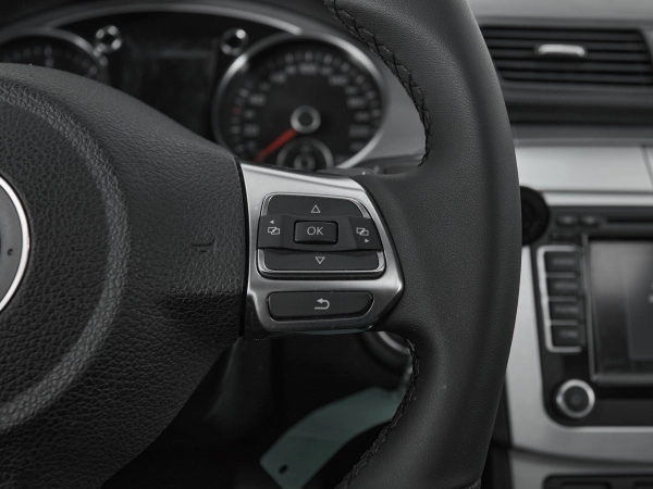Volkswagen Passat, B6 фото №13