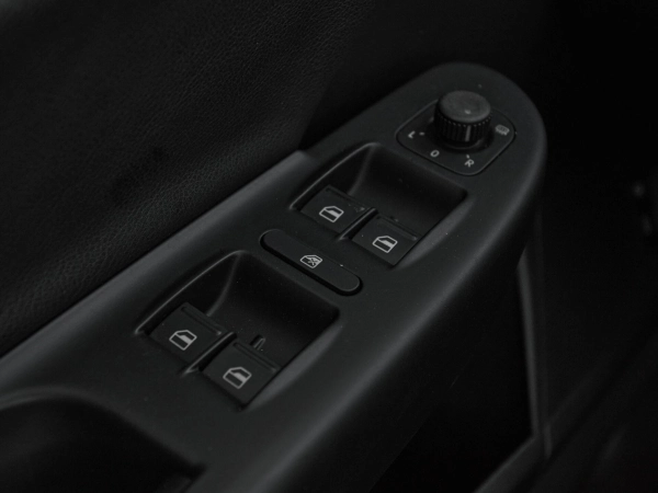 Volkswagen Passat, B6 фото №16