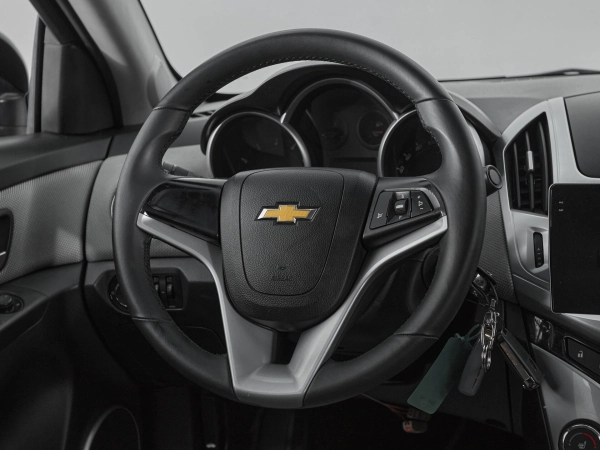 Chevrolet Cruze, I Рестайлинг фото №10