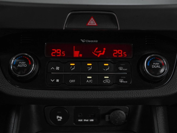 Kia Sportage, III фото №17