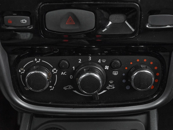 Renault Duster, I фото №14