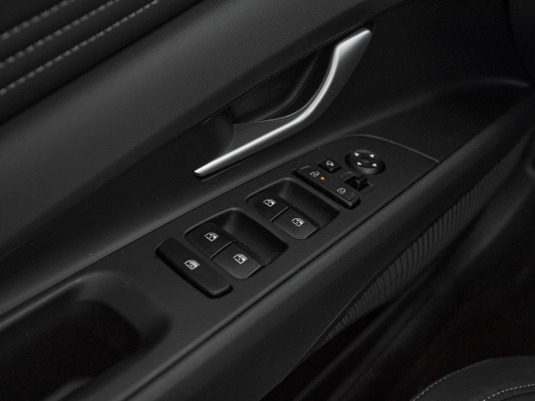 Hyundai Elantra, VII (CN7) Рестайлинг фото №15