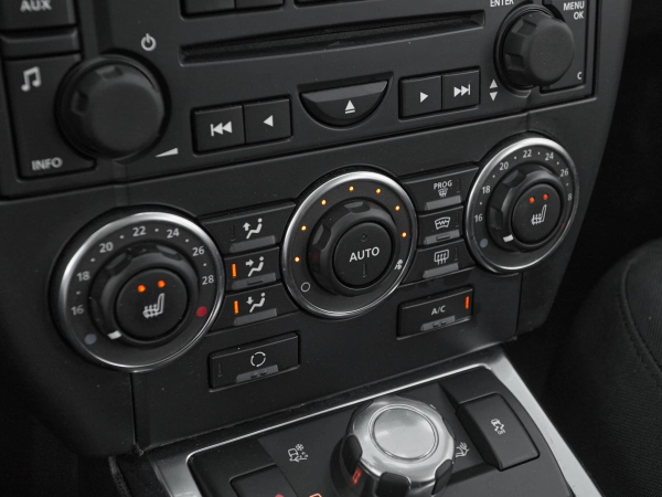 Land Rover Freelander, II Рестайлинг фото №17