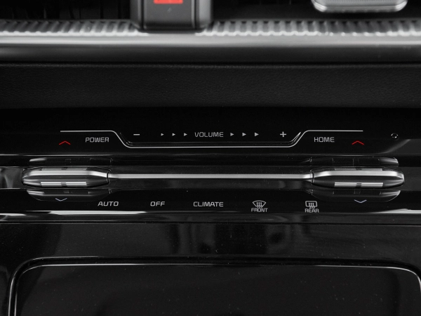 Kia K5, III фото №18