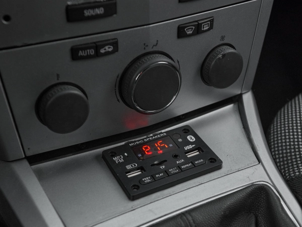 Opel Astra, H Рестайлинг фото №16