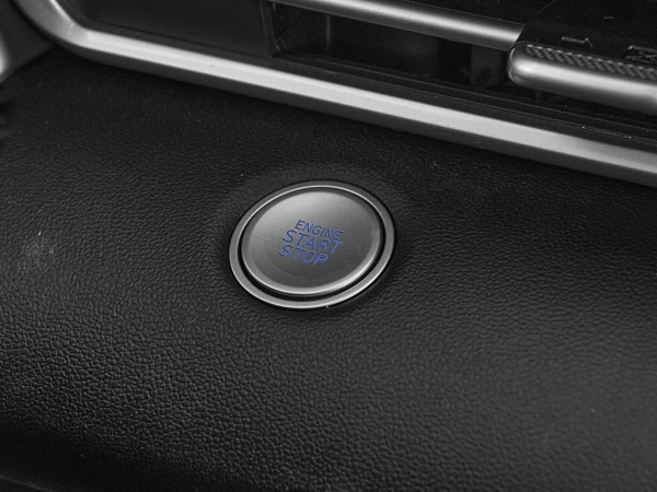 Hyundai Elantra, VII (CN7) Рестайлинг фото №15