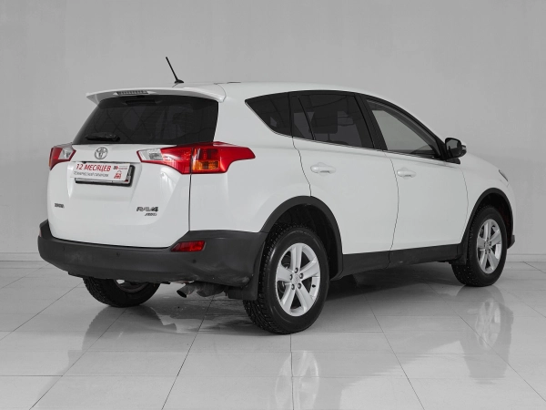 Toyota RAV4, IV (XA40) фото №6