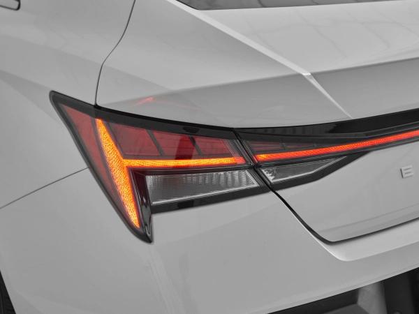 Hyundai Elantra, VII (CN7) Рестайлинг фото №8