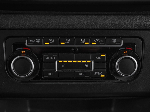 Volkswagen Amarok, I фото №15