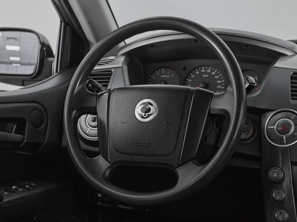 SsangYong Kyron, I Рестайлинг фото №10