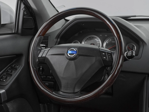 Volvo XC90, I Рестайлинг фото №10