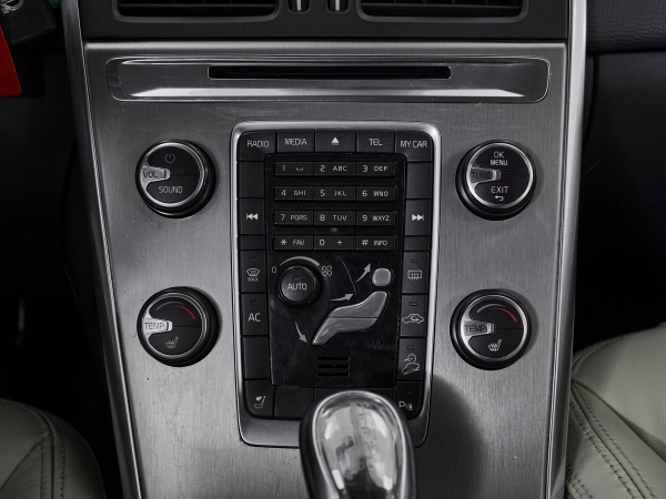 Volvo XC60, I фото №15