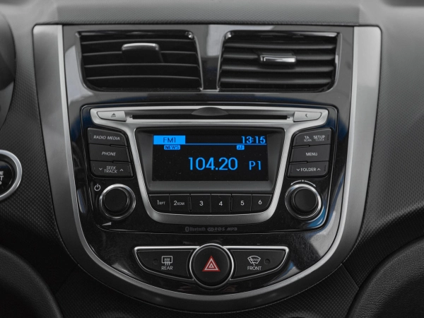 Hyundai Solaris, I Рестайлинг фото №16