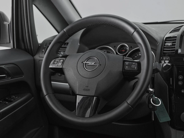 Opel Zafira, C фото №10