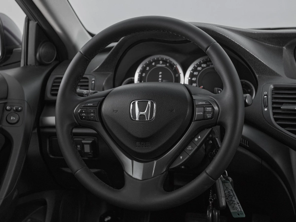 Honda Accord, VIII Рестайлинг фото №11