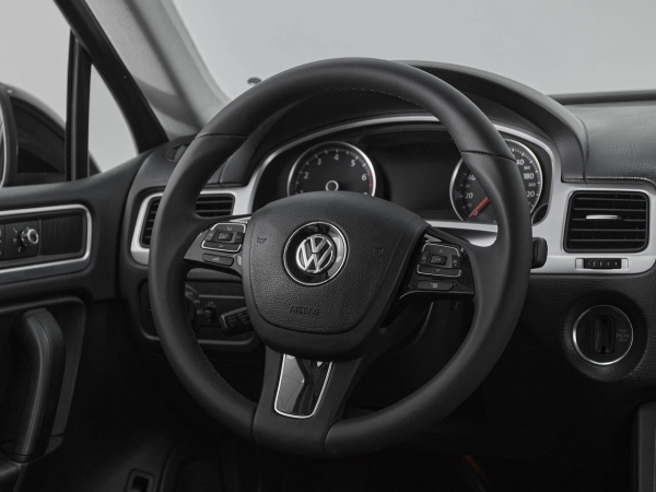 Volkswagen Touareg, II фото №10