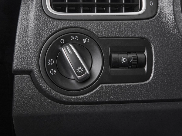 Volkswagen Polo, V Рестайлинг фото №12