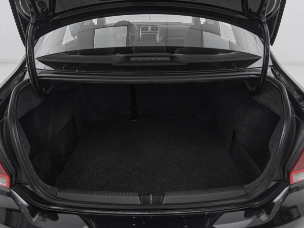 Volkswagen Polo, V Рестайлинг фото №16