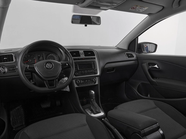 Volkswagen Polo, V Рестайлинг фото №7