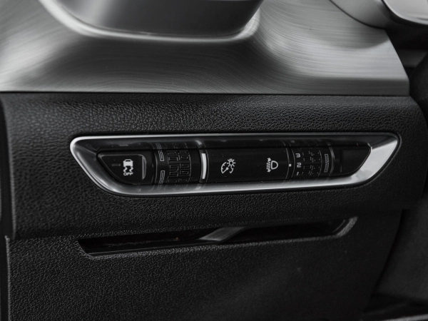 Geely Coolray, I фото №8