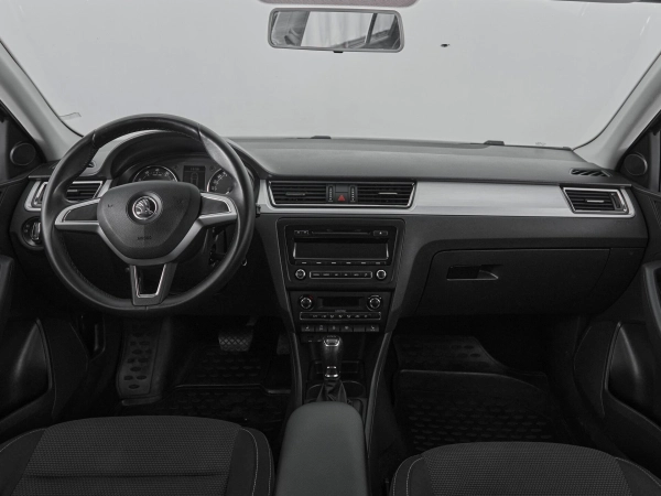 Skoda Rapid, I фото №8