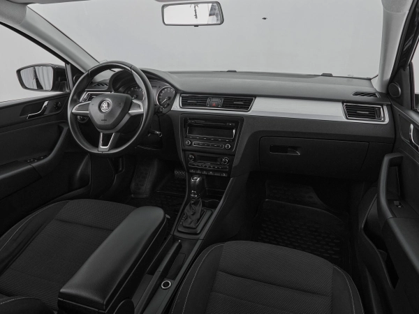 Skoda Rapid, I фото №9