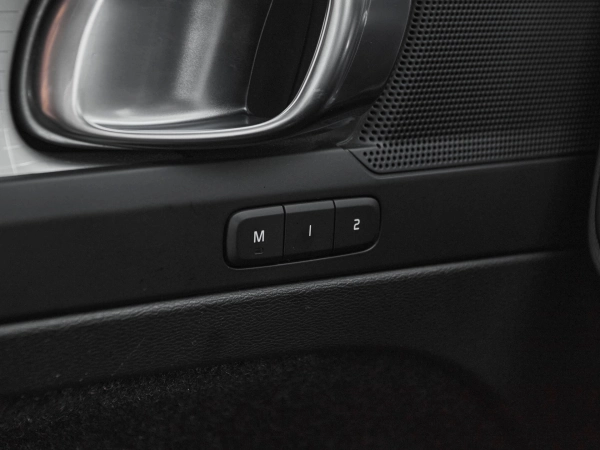 Volvo XC40, I фото №16