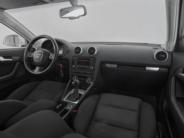 Audi A3, II (8P) Рестайлинг 2 фото №9