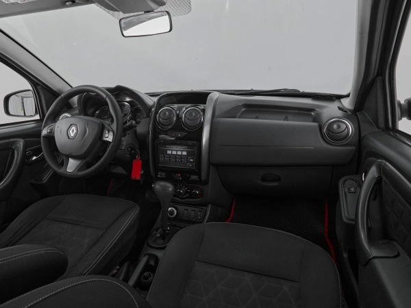 Renault Duster, I Рестайлинг фото №9