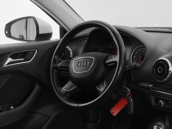 Audi A3, III (8V) фото №10