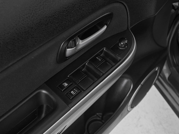 Suzuki Grand Vitara, II Рестайлинг 2 фото №11