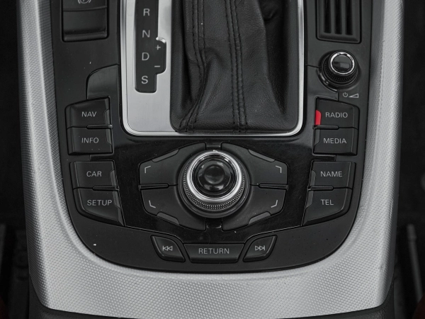 Audi Q5, I (8R) фото №17