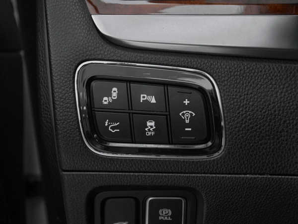 Hyundai Equus, II Рестайлинг фото №16