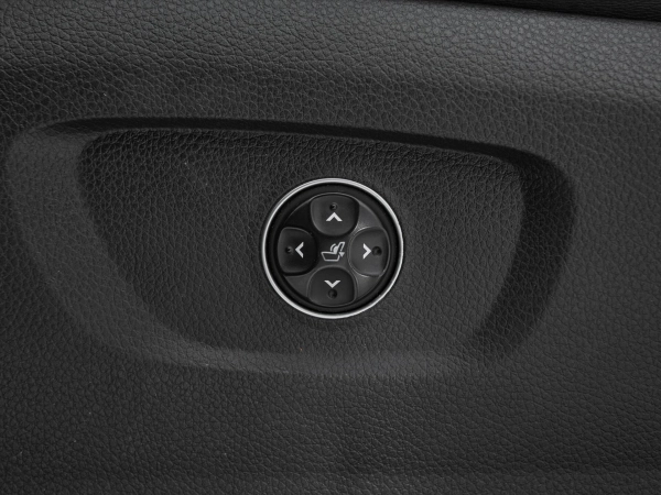 Hyundai Equus, II Рестайлинг фото №19