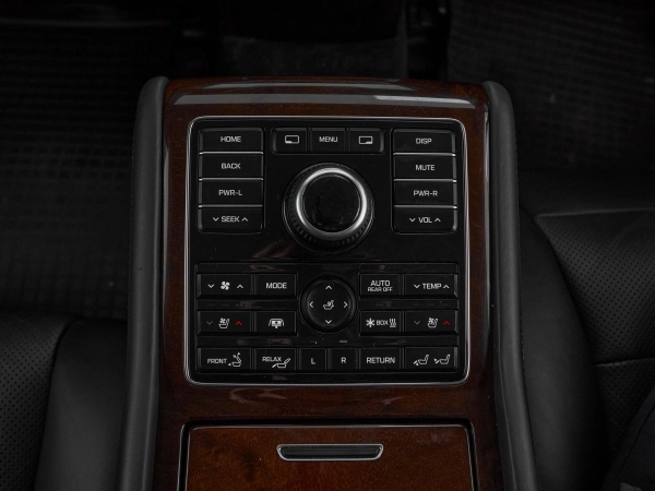 Hyundai Equus, II Рестайлинг фото №32