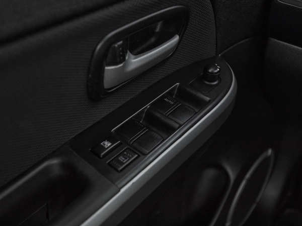Suzuki Grand Vitara, II Рестайлинг фото №12